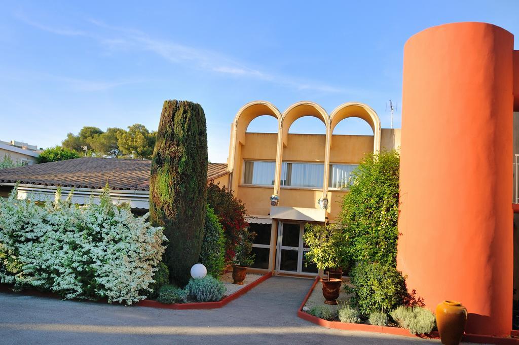 Hôtel Le Galoubet Villeneuve-Loubet Exterior foto