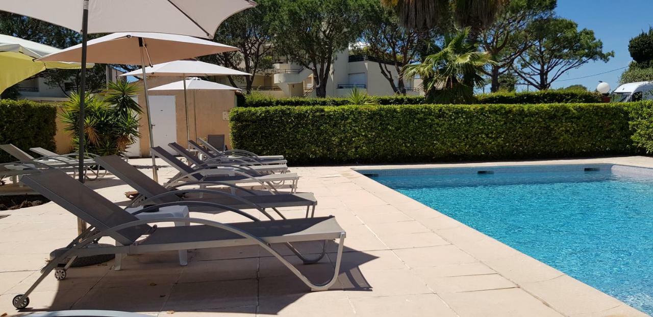 Hôtel Le Galoubet Villeneuve-Loubet Exterior foto