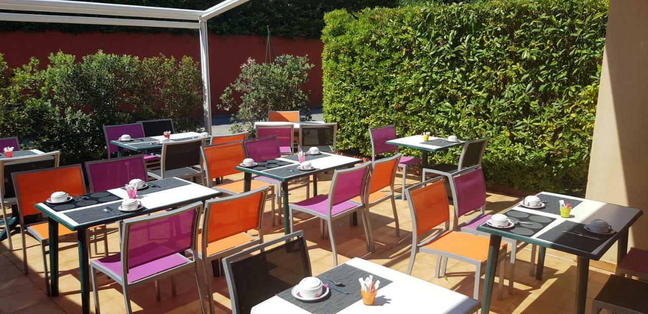 Hôtel Le Galoubet Villeneuve-Loubet Exterior foto