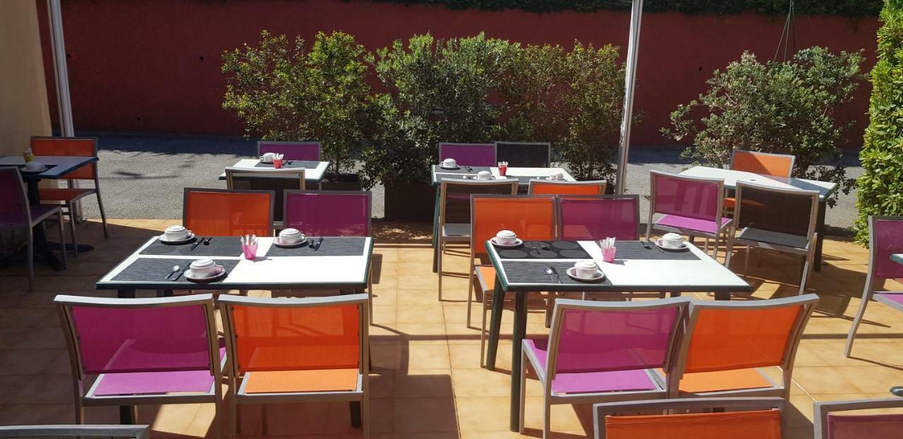 Hôtel Le Galoubet Villeneuve-Loubet Exterior foto